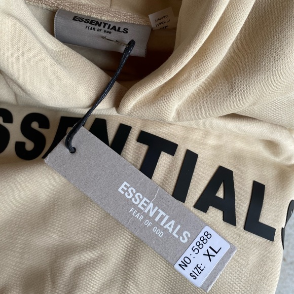 NWT ESSENTIALS Fear of God pullover hoodie in butter cream size XL - Picture 8 of 11
